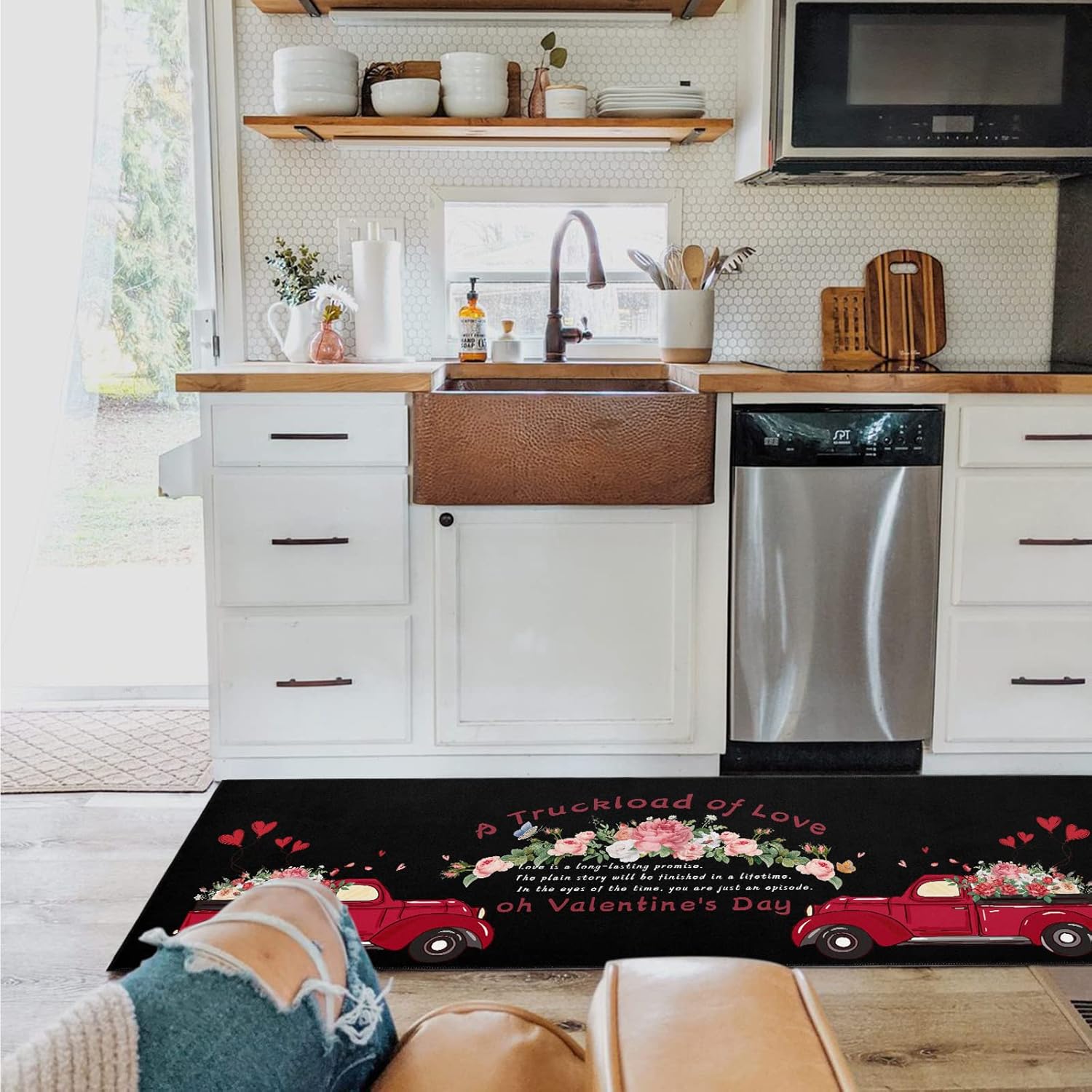 キッチンマット 台所マット 玄関マット フランネル 北欧 おしゃれ バレンタイン　バラ　ラブハット　黒い背景 防汚 滑り止め ズレに