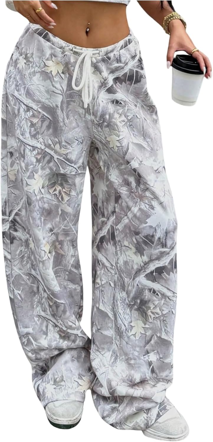 SOLY HUX Women's Plus Size Camo Pants Maple Leaf Print Drawstring Elastic Waist Baggy Wide Leg Sweatpants Streetwear