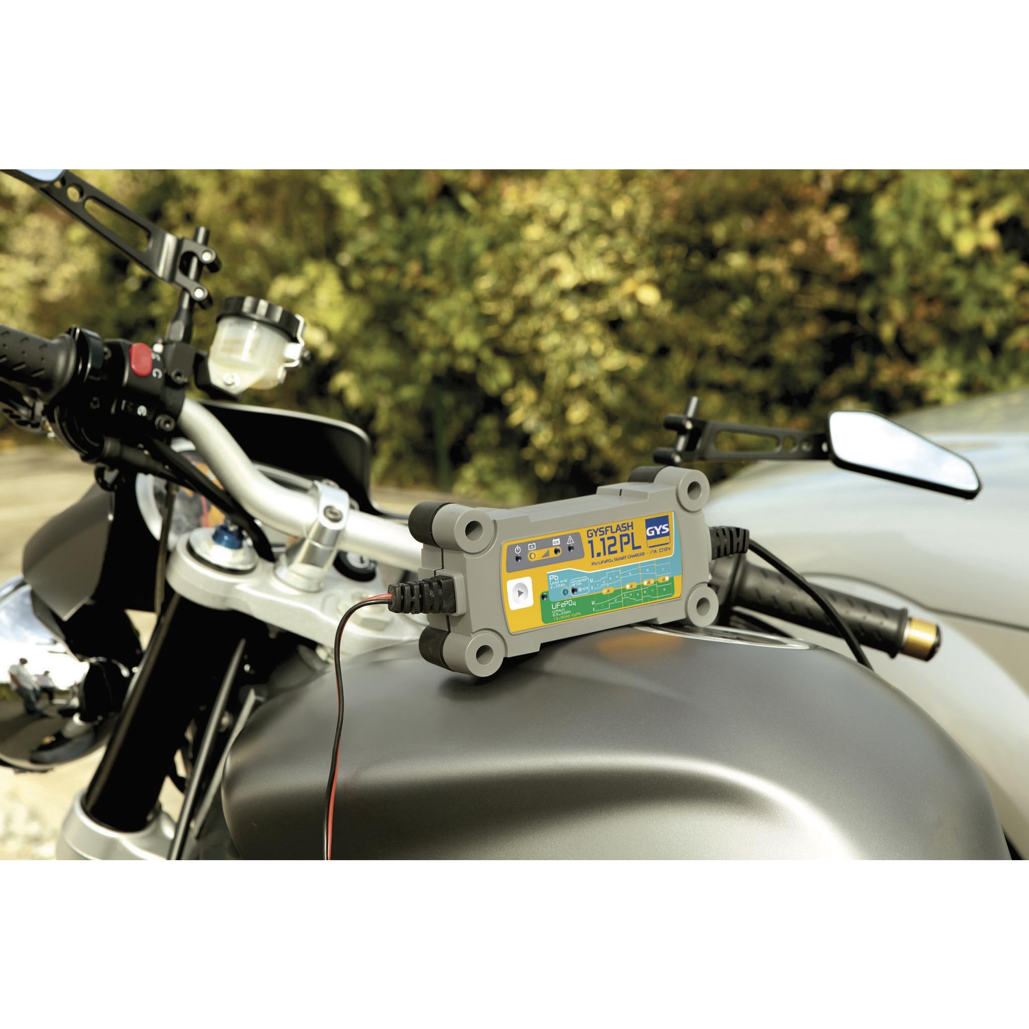 Image secondaire de Chargeur Intelligent GYSFLASH 1.12 PL pour Batteries 12V Plomb et Lithium