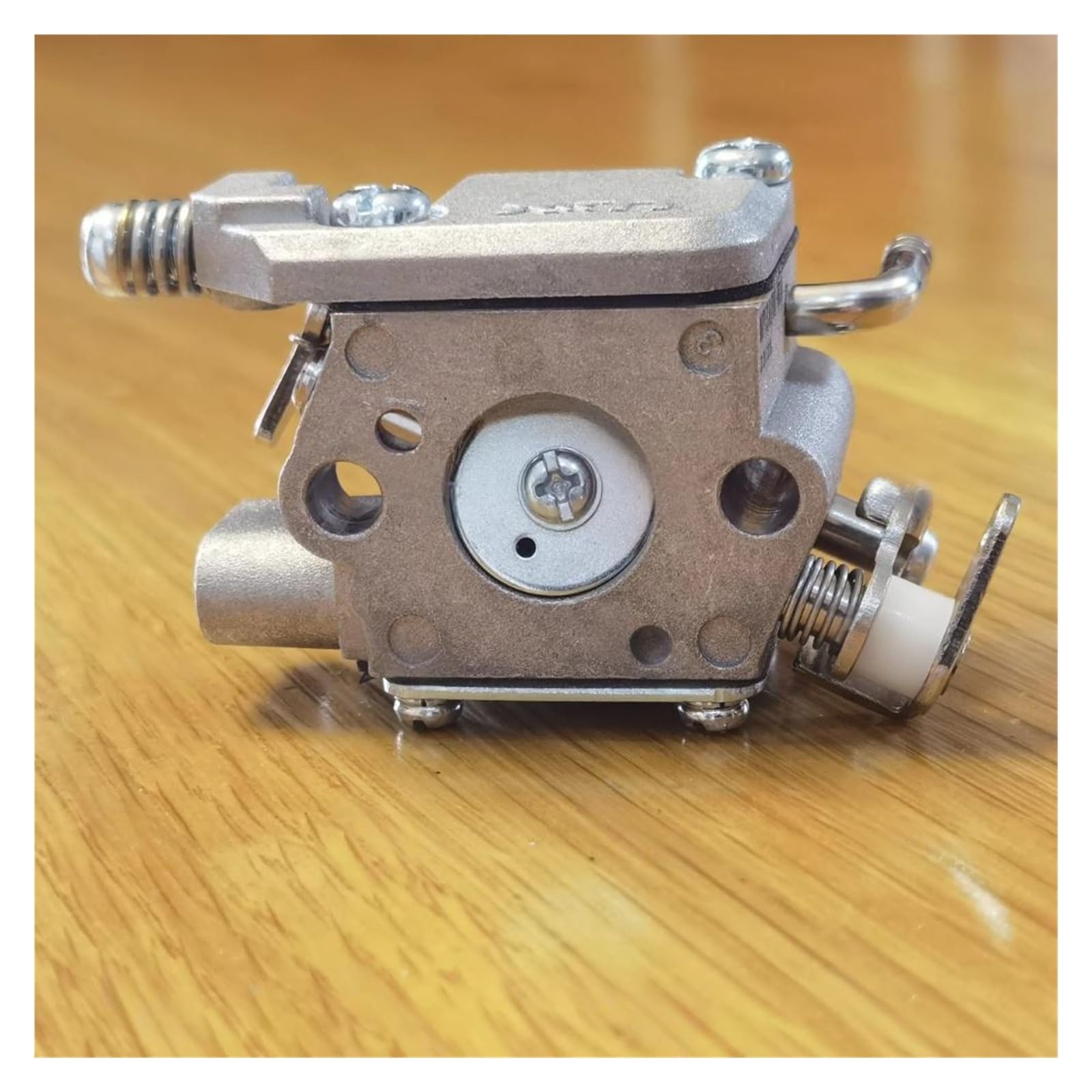 Carburador 2500 para solucionar problemas de arranque en motosierras WT962