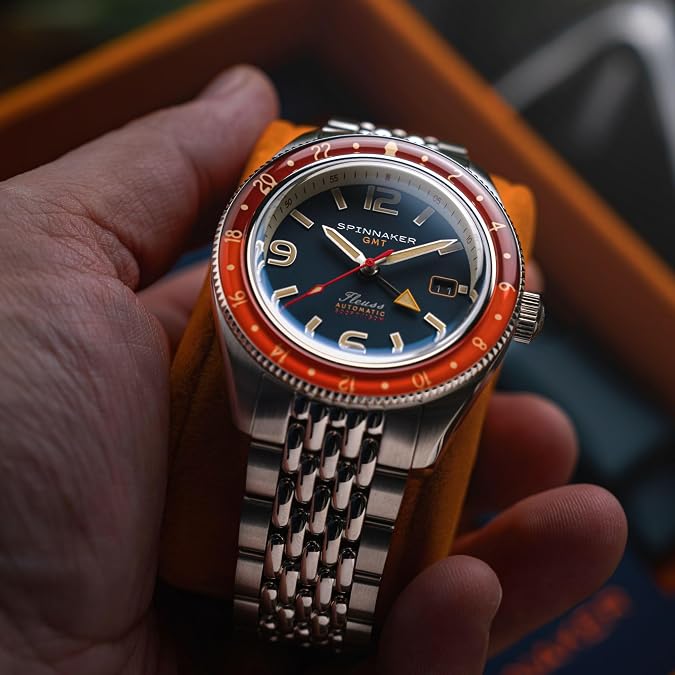 Spinnaker Men's Fleuss GMT Automatic Watch with Solid Stainless Steel Bracelet SP-5120