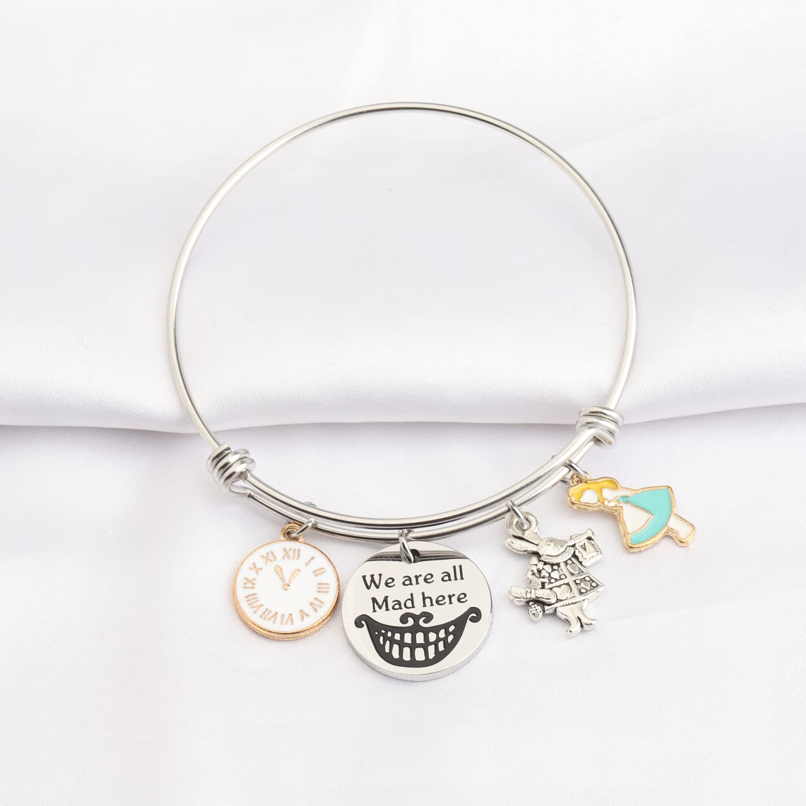 BNQL Alices Bracelet à breloques réglable inspiré du Chapelier fou, 2.5 inches, Acier inoxydable