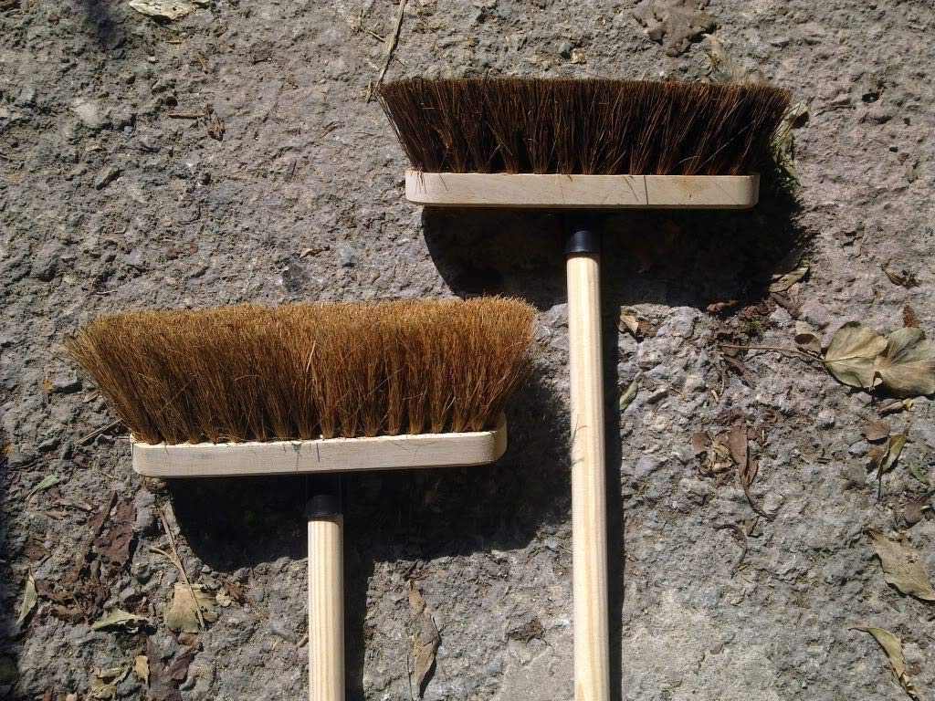 si 2 x10 Sweeping Brush with Handle 1xStiff Basin 1xSoft Coco Set Shafted Yard Broom
