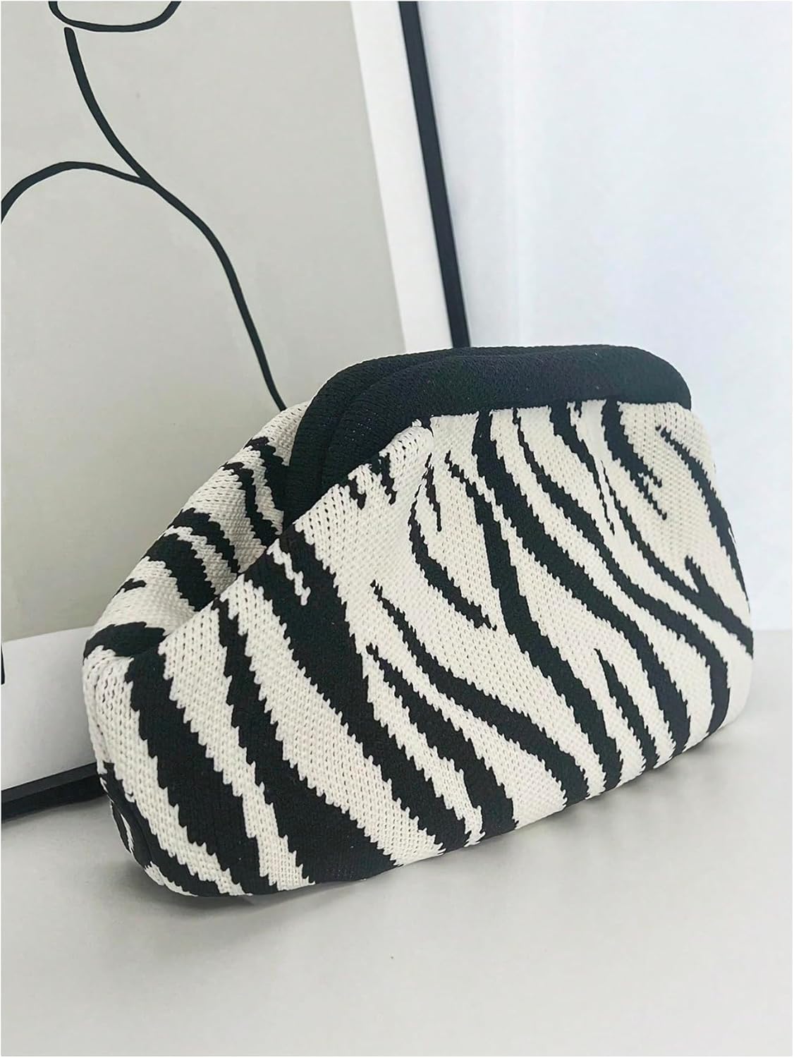 Verdusa Women's Striped Clutch Handbags Crochet Bag Classic Crossbody Bags - Image 4