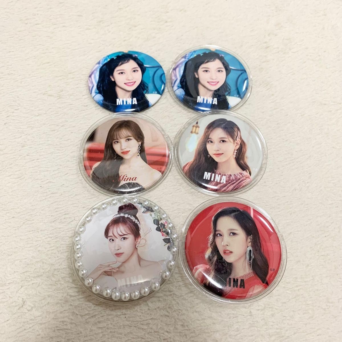 Amazon | TWICE 缶バッジ ミナ 缶バッチ | バッジ | おもちゃ