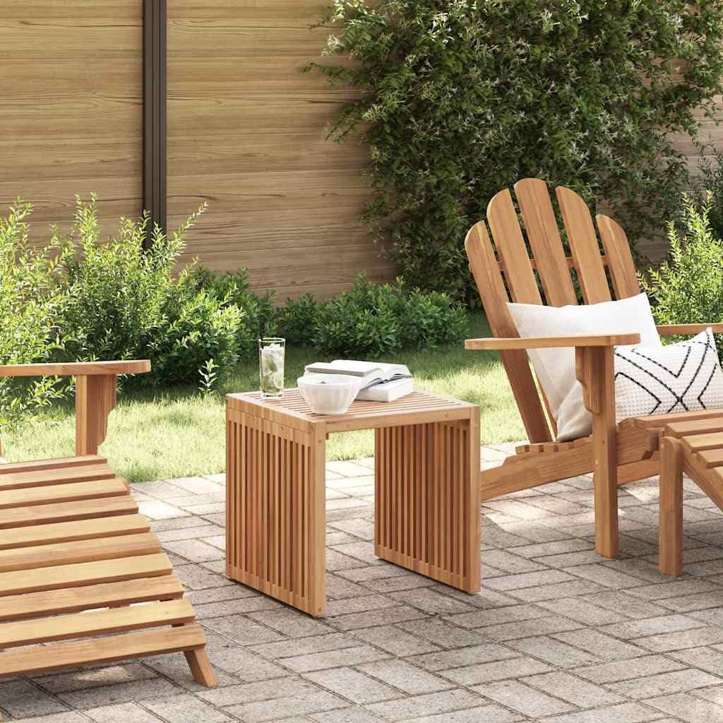 Brązowy drewniany stół ogrodowy z boku, 45 x 45,5 x 45,5 cm, solidny teak, na taras, balkon na zewnątrz, stabilny design, łatwa pielęgnacja, oszczędność miejsca