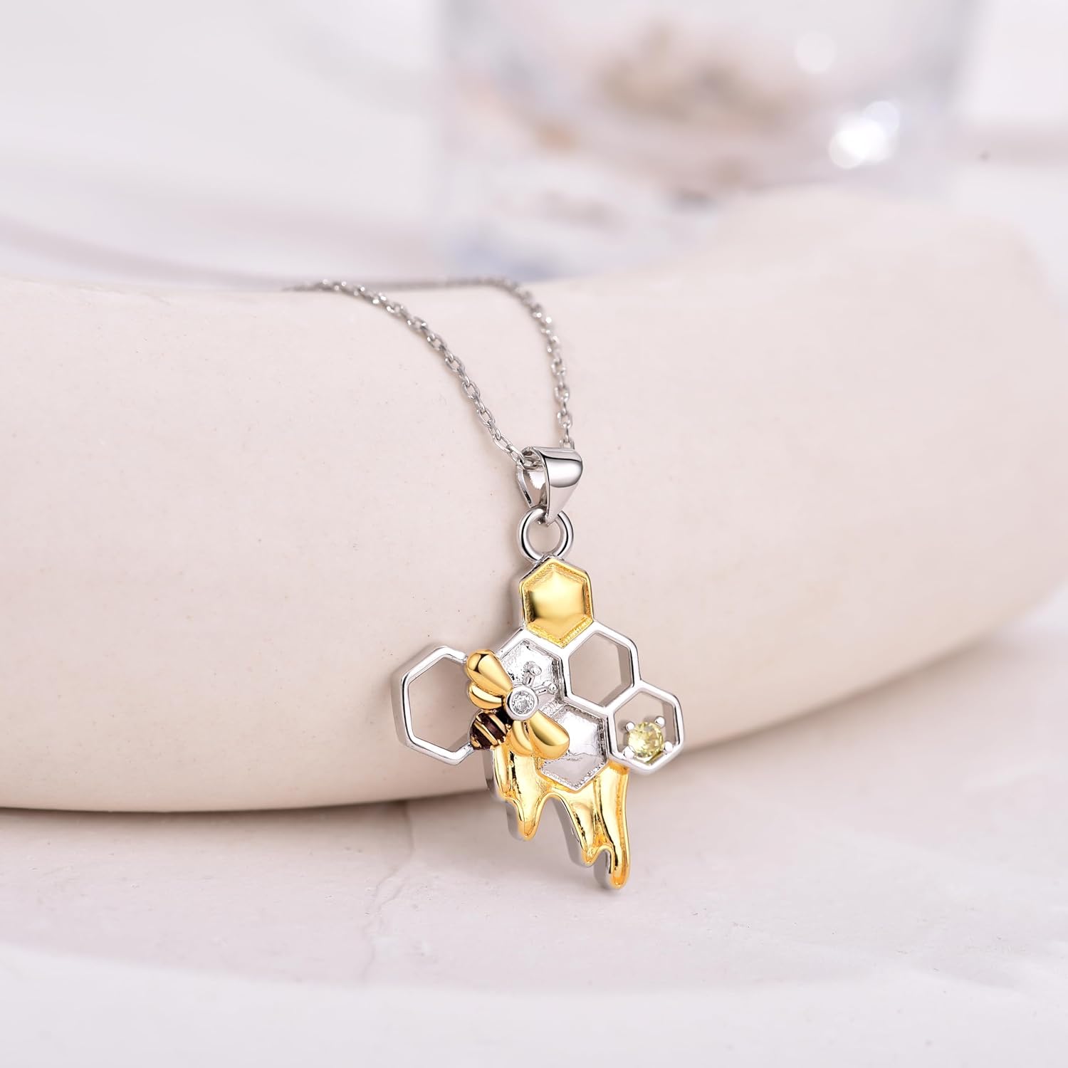 Flower Necklace Tulip/Sunflower/Daisy/Bee Pendant Necklaces Jewelry for Women Mom Gifts - Image 4