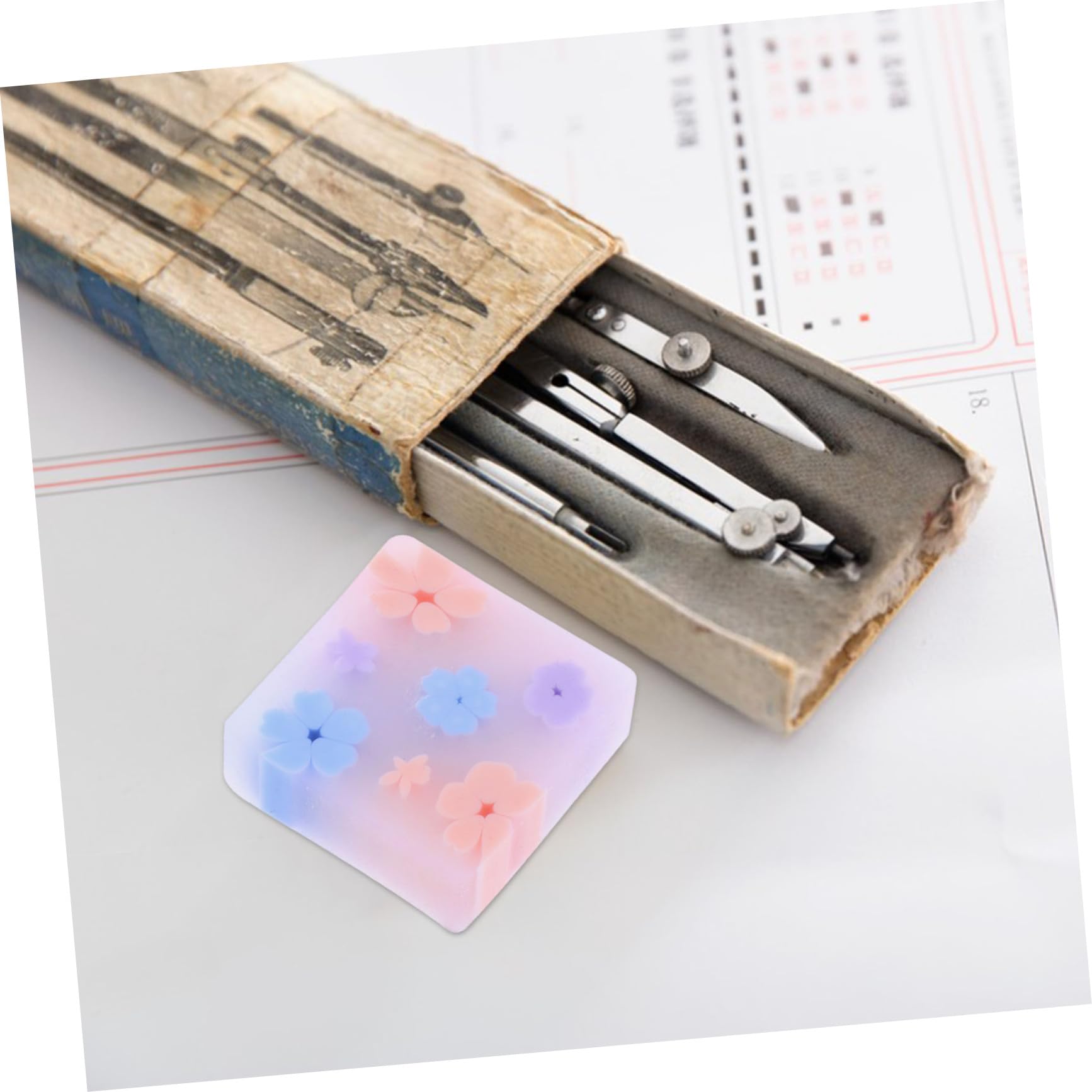 SHOWERORO 32pezzi Cute Jelly Erasers Multi-function Delicate Pencil Erasers for School and Office Supplies
