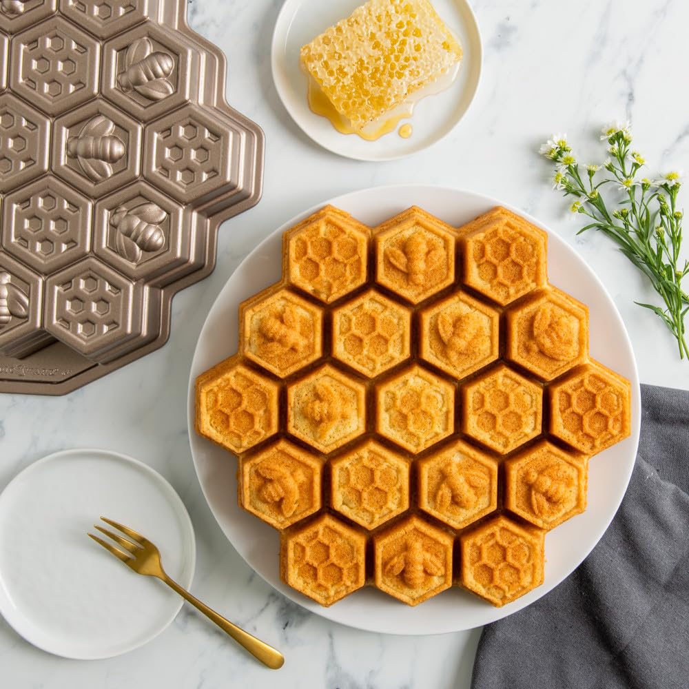 Nordic Ware, Backform Honigbienenstock, goldfarben, Einheitsgröße, Aluminium, NW 85477