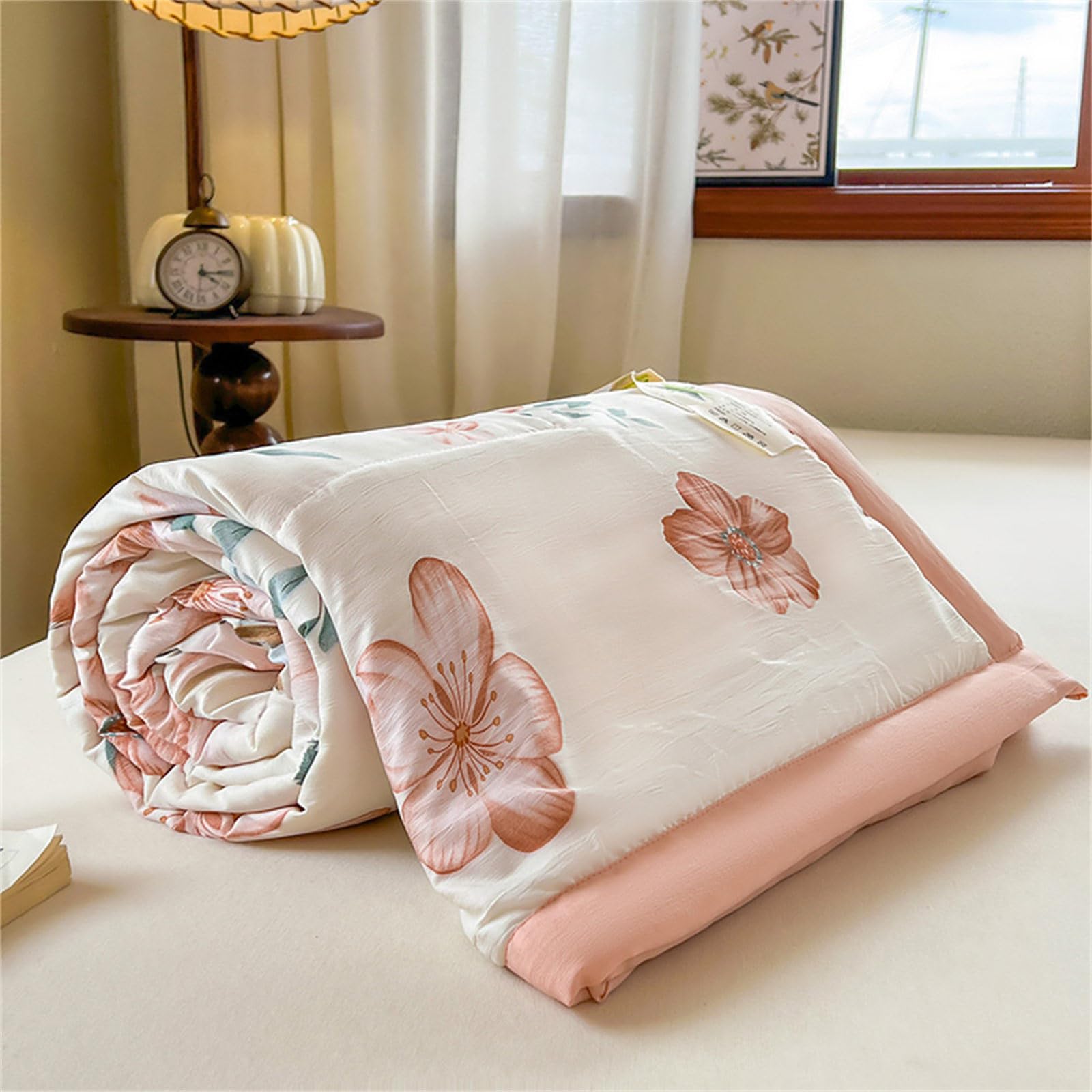 Chickwin Quilted Bedspreads Single Double King, Floral Reversible Lightweight Microfiber Coverlets Comforter Easy Care Sofa Blanket Throw for All Season (Pink flowers,150x200cm)