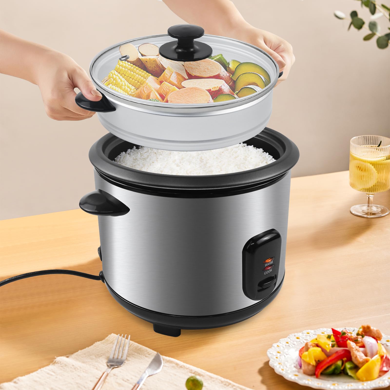 Arrocera 700W. Capacidad 1.8L, Revestimiento antiadherente. Función de cocción y mantenimiento del calor, Accesorio cocción al vapor | Función de cocción al vapor, función de mantenimiento del calor, incluye olla interior, tapa, vaso medidor y cuchara de
