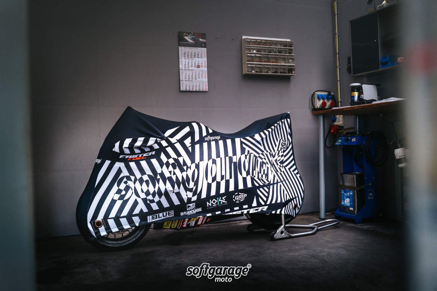 Moto Race Design Razzle Outdoor Motorradabdeckung Faltgarage Abdeckplane Schutzhülle Regenfest Winterfest Staubdicht 505-4042V85