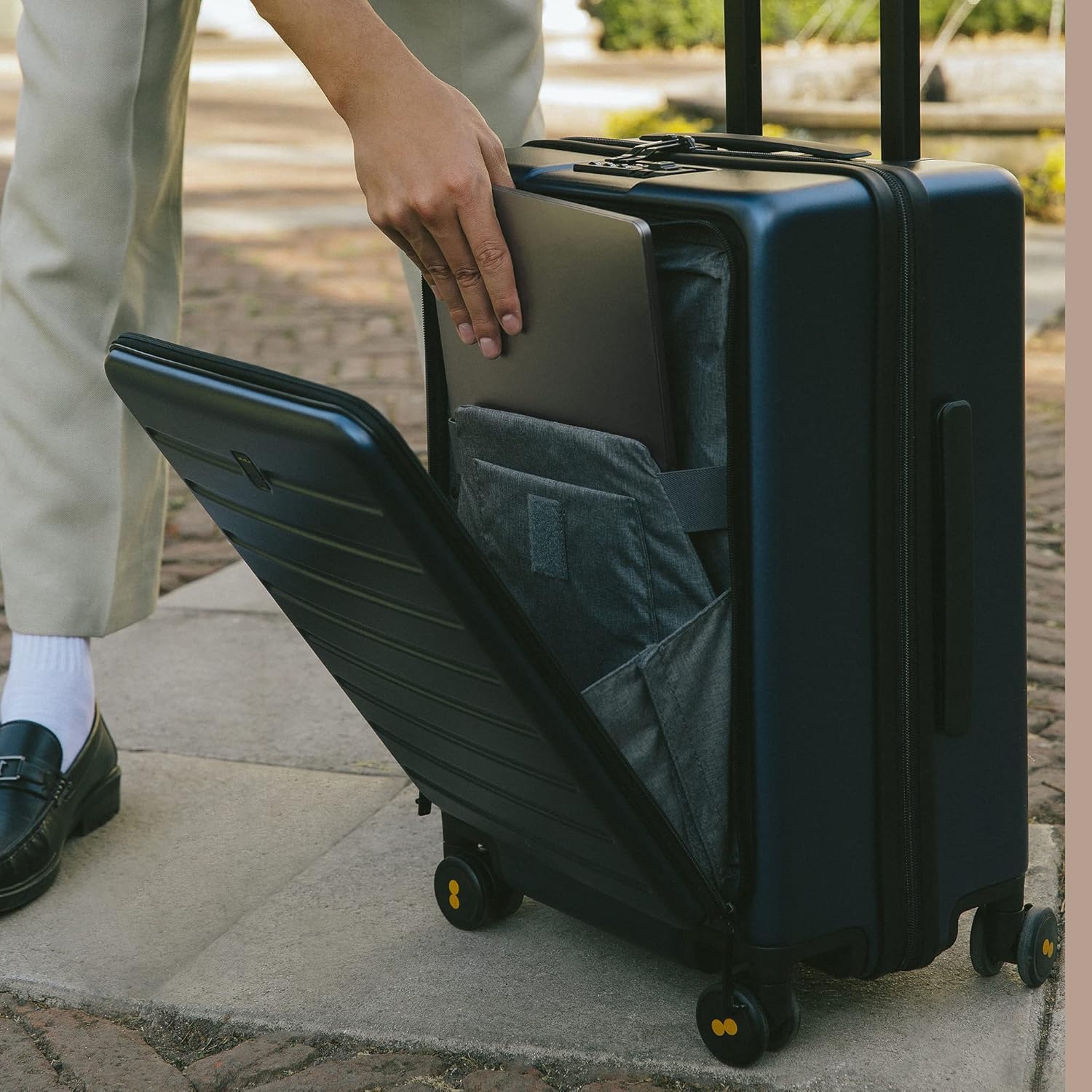 LEVEL8 Maleta Cabina Compartimento PC Rígido TSA 4ruedas 55cm, 38L,Azul | 4ruedas Silenciosa,Policarbonato
