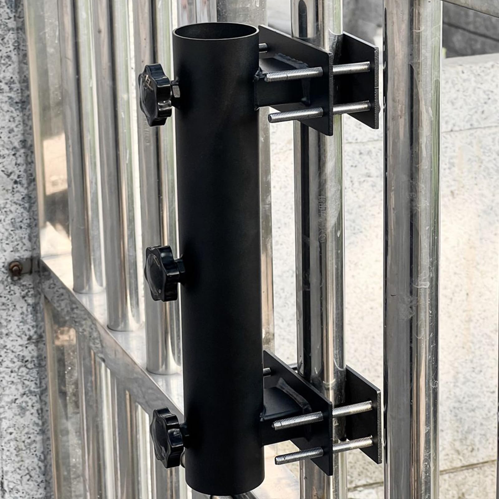 Porta Ombrellone da Terrazzo Morsetto Regolabile Antiruggine Per Parasole