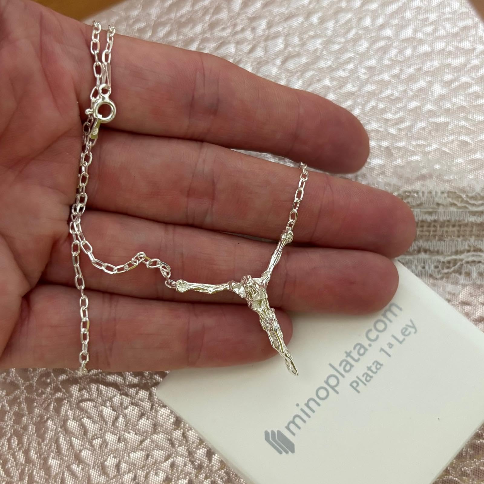 Gargantilla Cristo de Dalí en Plata de ley 925