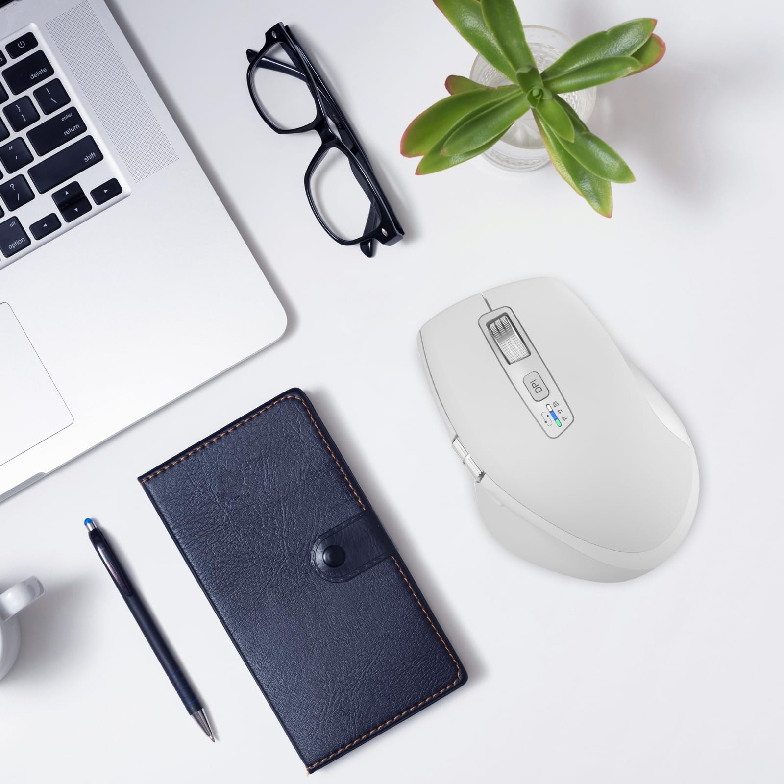INFINMIND Mouse Bluetooth Senza Fili con Smart Flying Scroll, Rotellina ergonomica per il pollice, silenzioso per 3 dispositivi - Compatibile con Windows/Mac OS/Chrome/Android (Bianco)