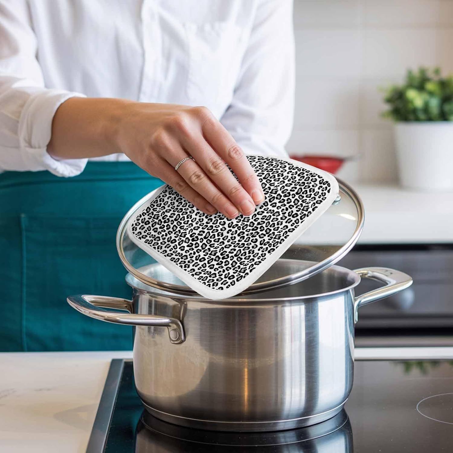 5 Pack Pot Holders for Kitchen, Black Abstract Art Hot Pads for Kitchen Countertops Oven Pot Holder Bulk, Elegant Modern Art Luxury Heat Insulation Potholders with Hanging Loops