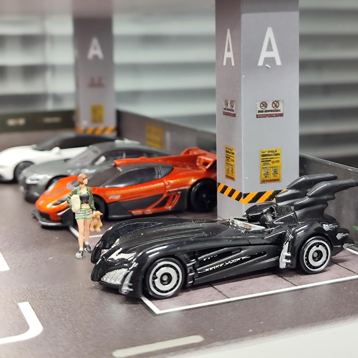 Display Case for Hot Wheels: Toy Car Garage Diorama with LED Lights, Freestanding 3-Level City Parking Lot Scene with Ramps for 1/64 Diecast Cars, Storage Display Stand Holds Up to 50+ Cars