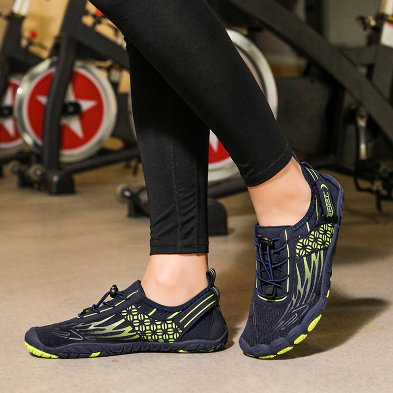 Generisch barfußschuhe Herren Wasserschuhe Damen schwarz schnelltrocknende Badeschuhe mit Rutschfester Sohle Wasserschuhe atmungsaktive Fitnessschuhe Unisex Surfschuhe Yoga Strandschuhe surfen
