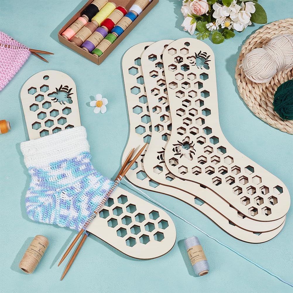 BENECREAT 6Pcs 3Size Wooden Sock Blockers, Honeycomb Knitting Sock Ruler Stocking Blockers Socking Stretchers for Knitting Christmas Socks & Crochet Stocking Knitters, 5mm Thick, 2Pcs/Size