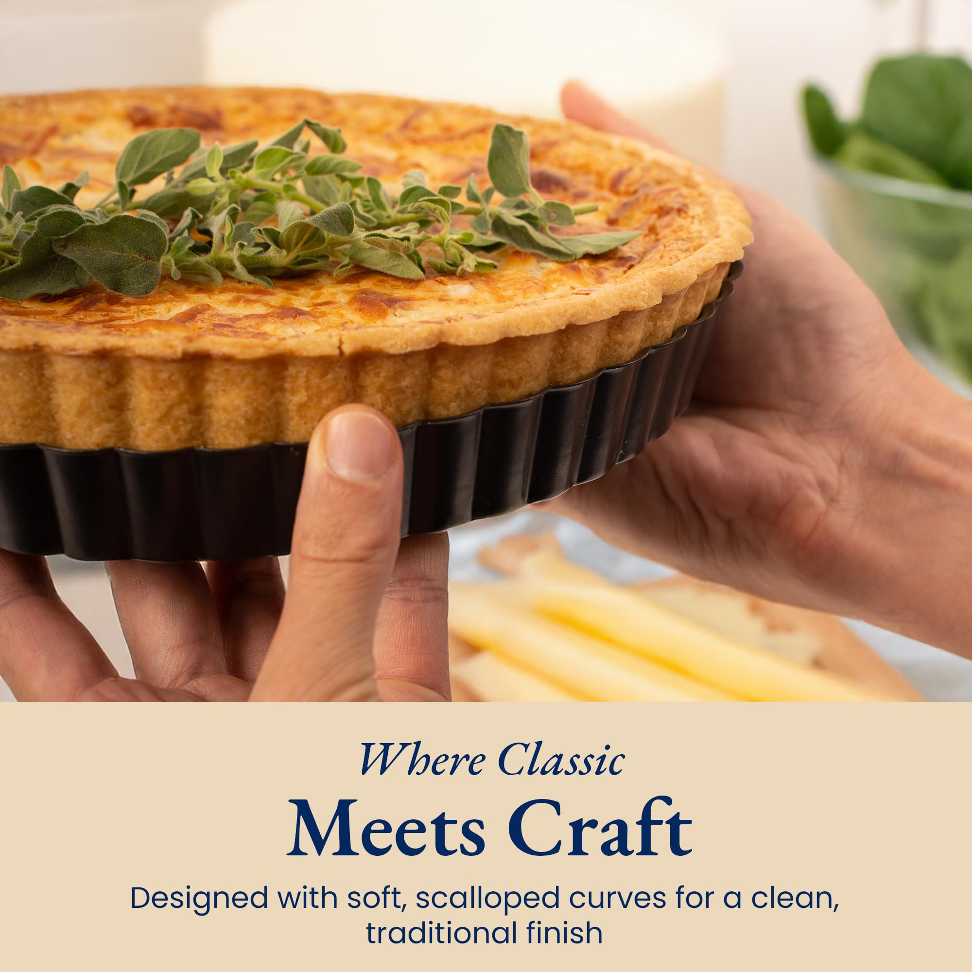Patz&Patz Moule à tarte cannelé classique avec fond amovible – 22,9 cm – Moule à tarte anti-adhésif en acier carbone avec anneau façonneur de croûte – pour tartes, tartes et quiches
