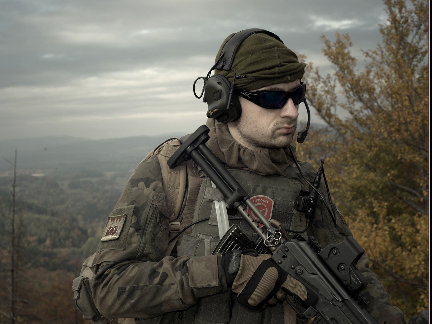 Earmor Casque universel à arceau M32 avec isolation acoustique NRR 22, entièrement réglable - Olive [M32-FG]