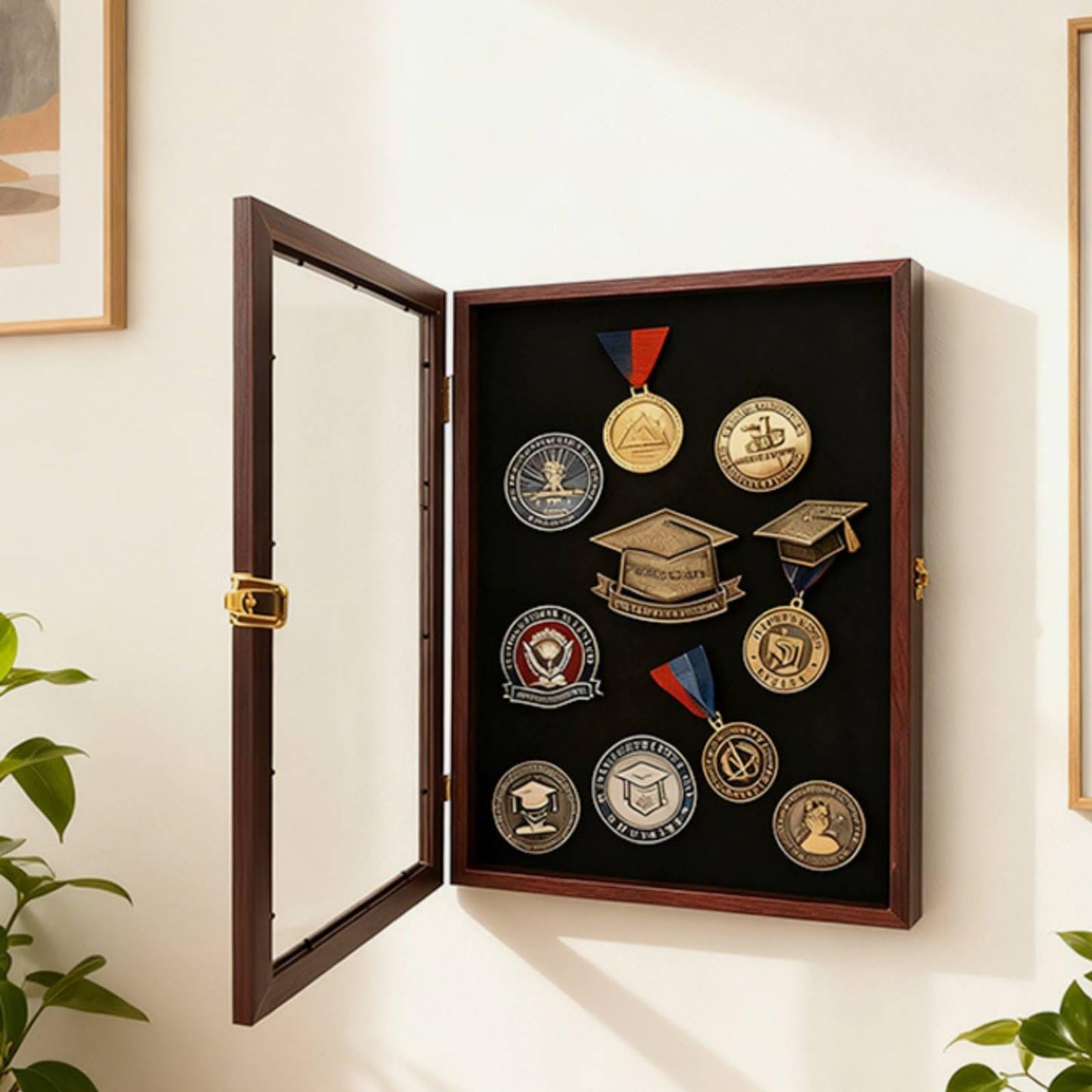 Almencla Caja de para Organizar Pins Insignias y Construida en MDF con y Frente Transparente Diseño Tipo Sombra para Destacar Coleccionables Adecuada para Entrada Sala Estantería y Estudio, Negro