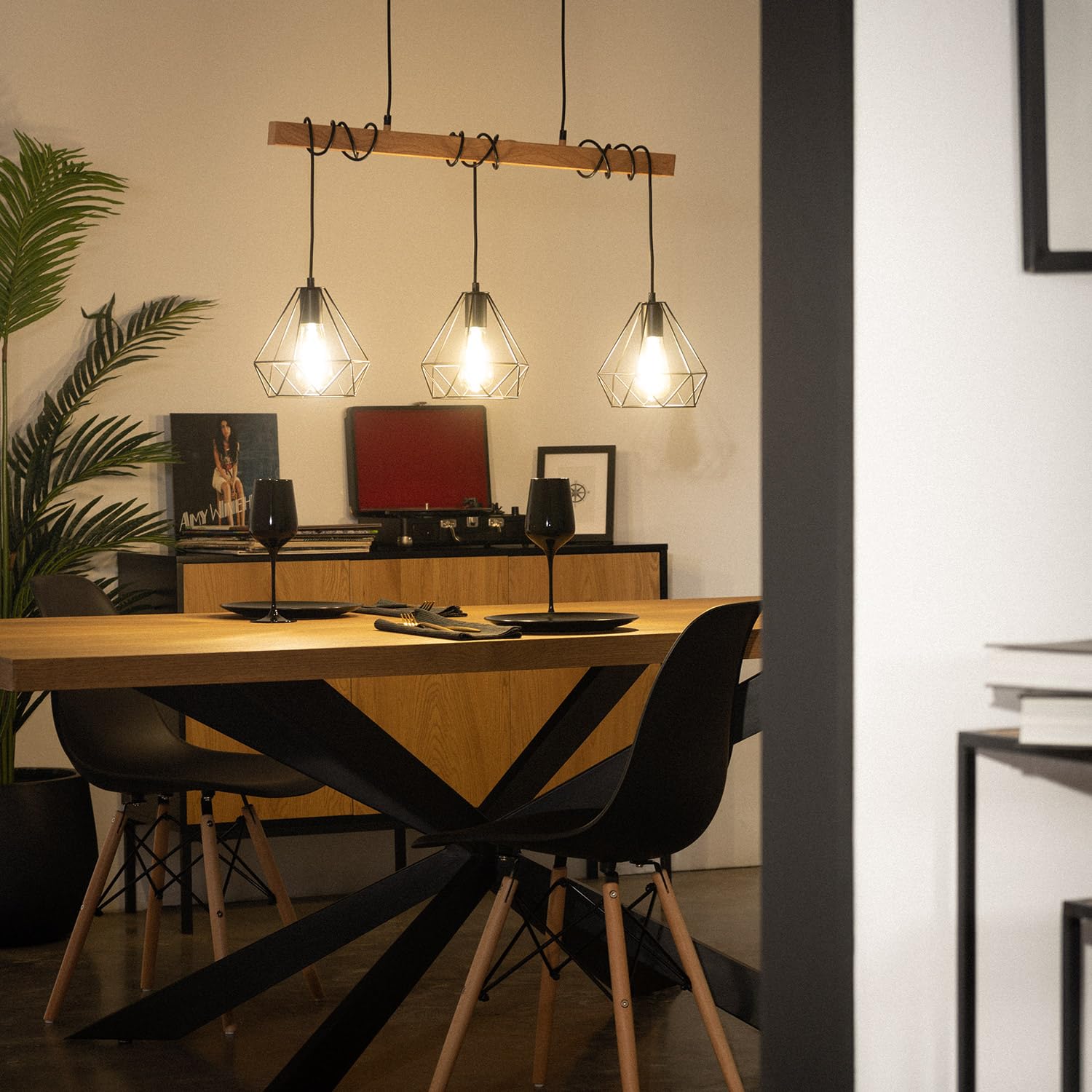 LEDKIA Lámpara Colgante Metal Sardo 3 Focos Negro | Estilo Industrial Retro | Compatible con Bombillas E27 | Altura Regulable | IP20 para Interiores; Negro; Metal