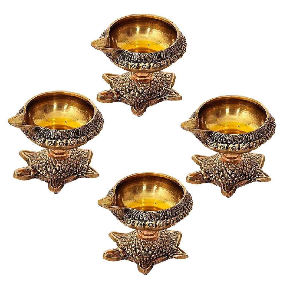 Divine Mart Brass Traditional Design Diya (Gold)