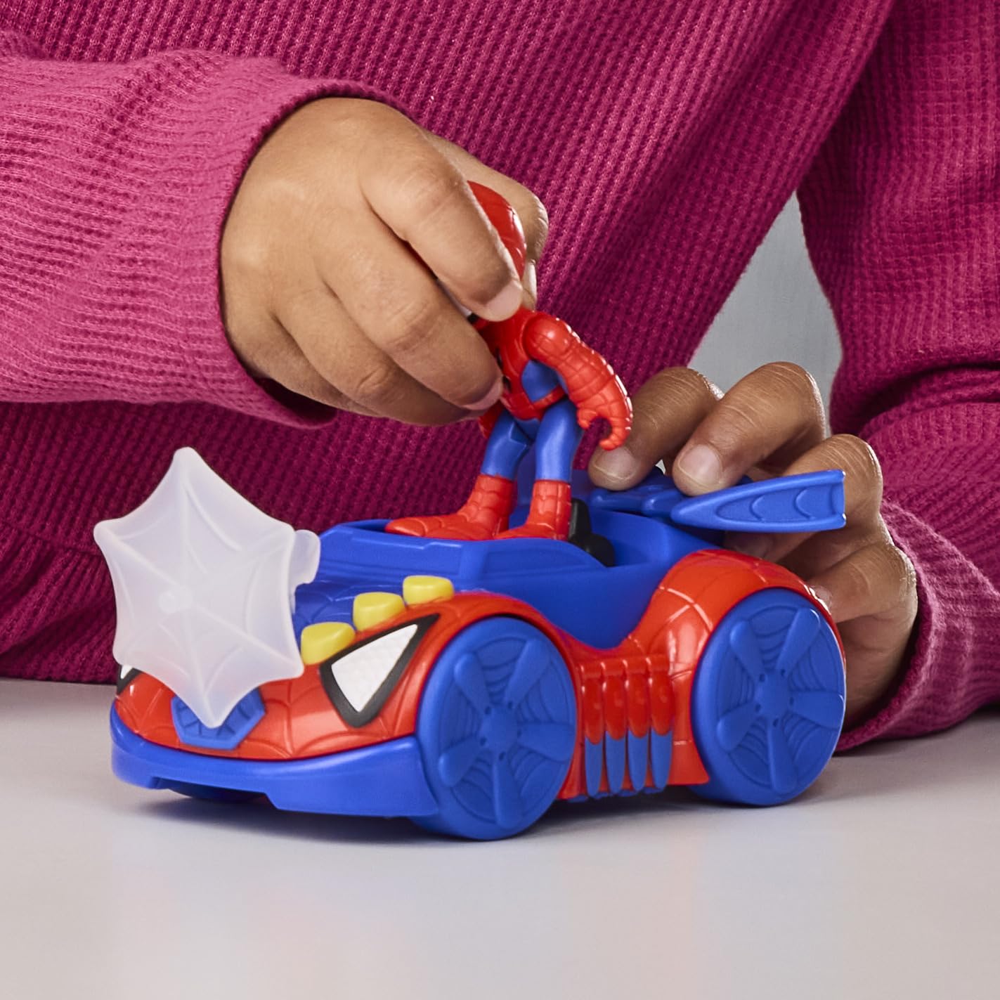 Marvel Spidey and His Amazing Friends, Bólido arácnido, Figura de acción y Coche de Juguete