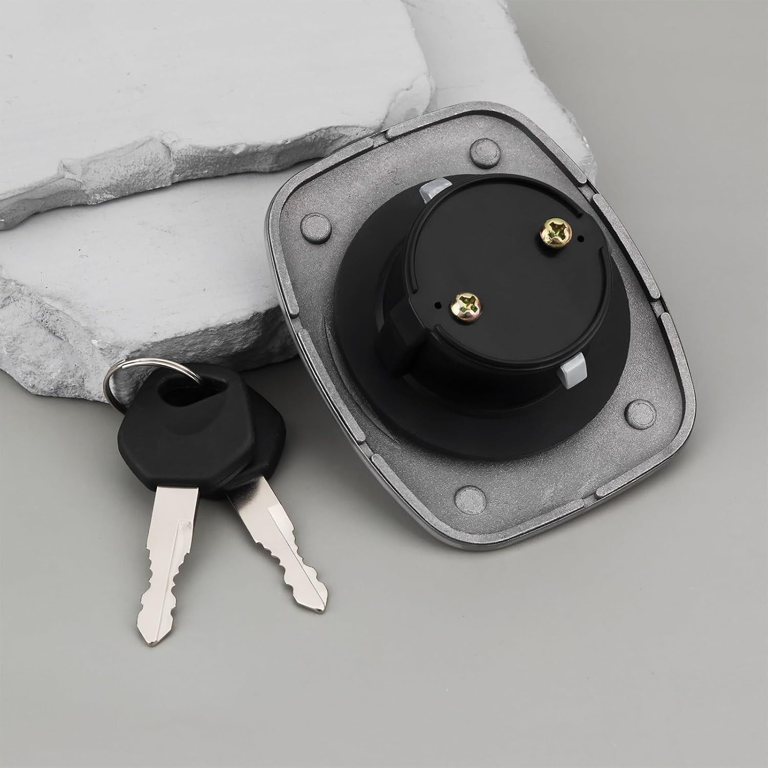 1x Motorcycle Fuel Tank Cap with Key 44200-49810 44200-49700 Compatible with Suzuki GS1000 1100 300 450 550