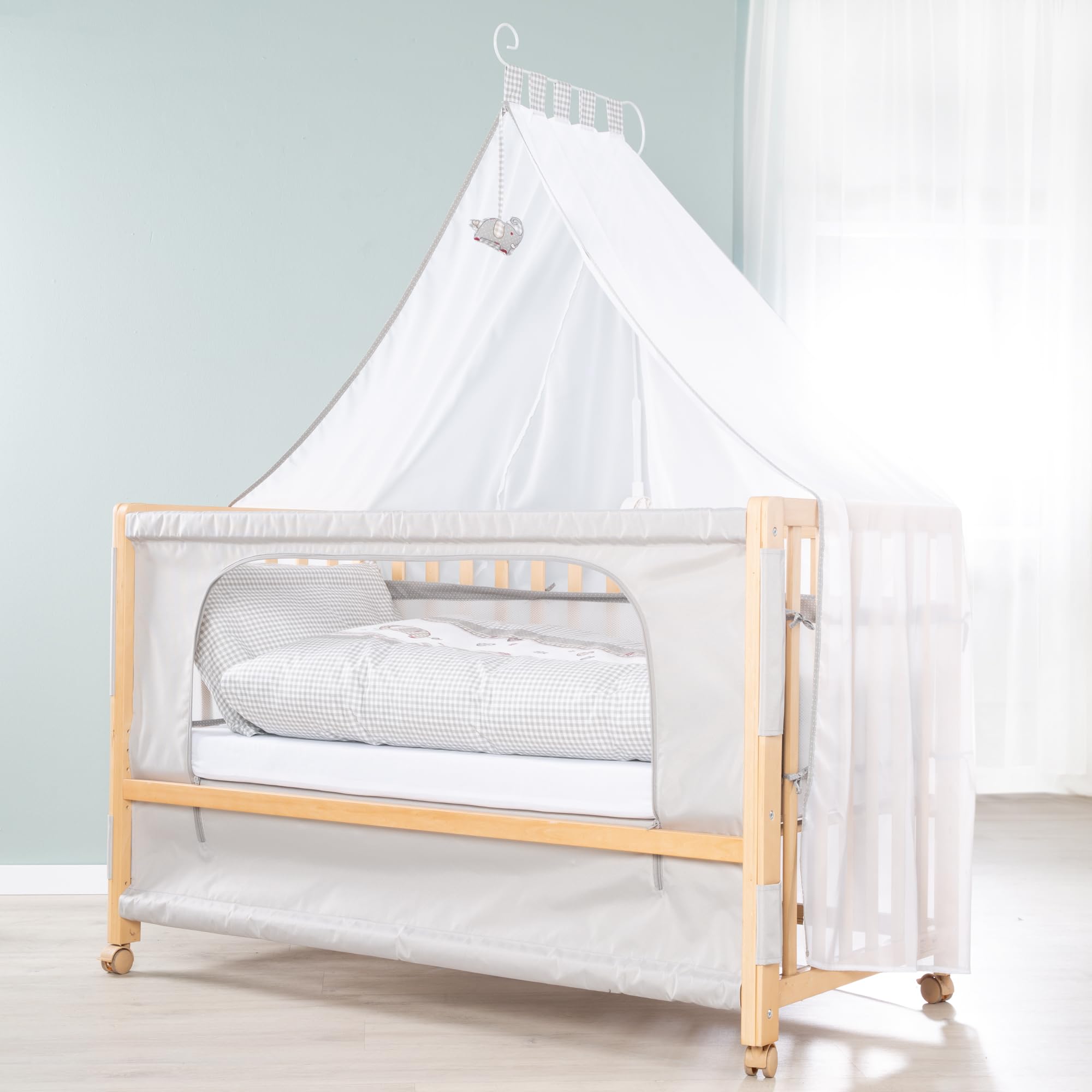roba Beistellbett 60 x 120 cm - Jumbotwins - Babybett zum Anstellen - Inklusive Matratze, Bettwäsche, Himmel im Elefanten Design - Mobil & Höhenverstellbar - Holz Natur