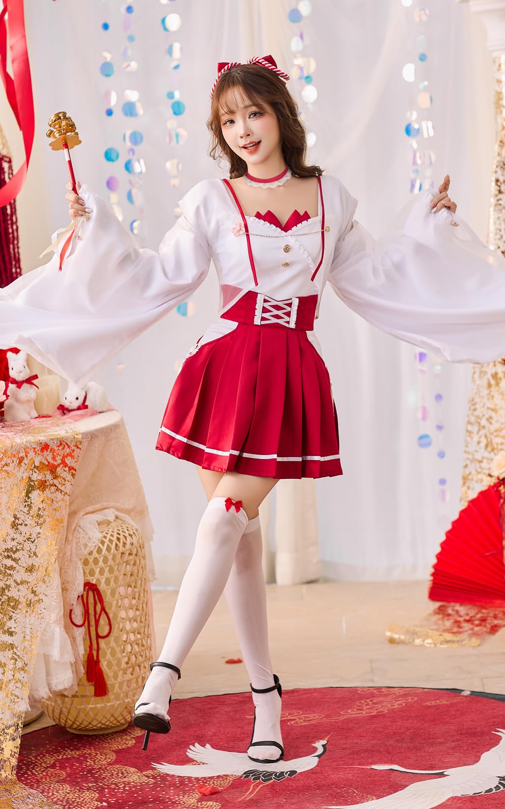 Amazon.co.jp: Malymoon: 巫女