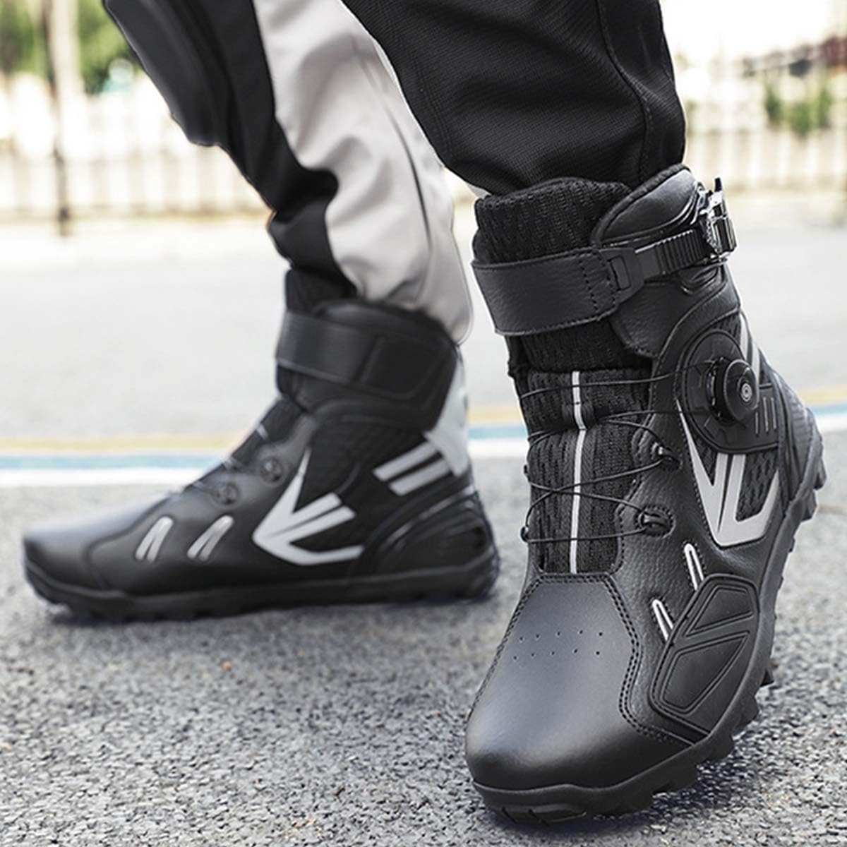 Stivali da Moto Racing Uomo Scarpe Moto Rinforzate Traspirante, Stivaletti Protettivi da Motociclista, Supporto alla Caviglia, Suola Antiscivolo, Impugnatura del Cambio