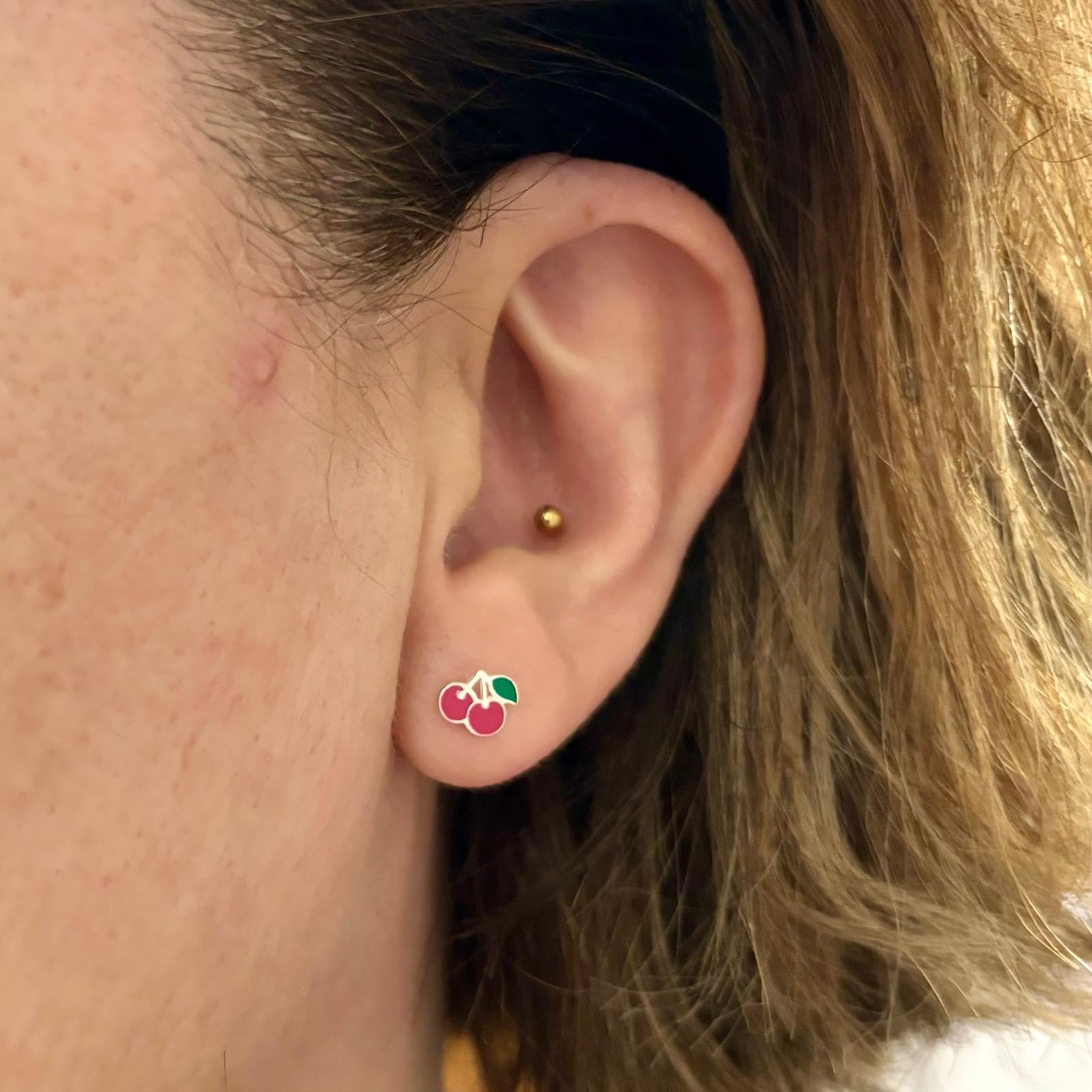 Boucles d'oreilles pour enfants en forme de cerises en argent avec boucle de sécurité à vis
