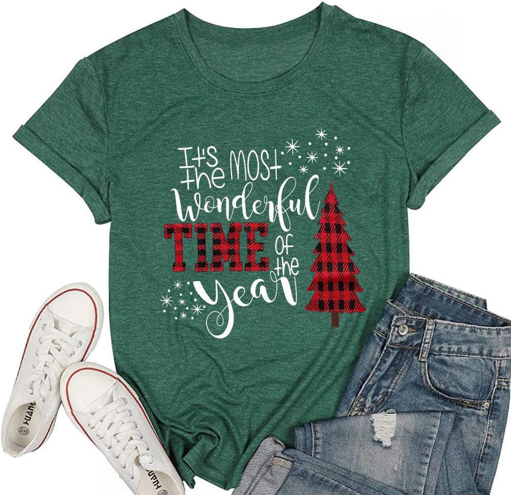 DESFSE Merry Christmas Shirts for Women Christmas Short Sleeve Tshirt Xmas Buffalo Plaid Tree Cute Graphic Print Tee Tops