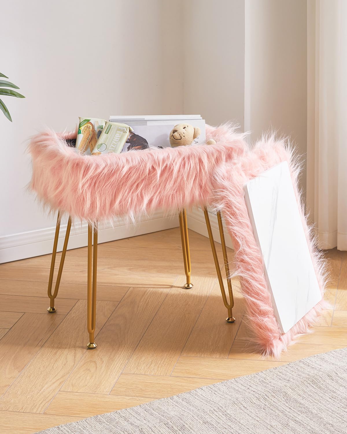 IBUYKE Rectangular Faux Fur Vanity Stool con Almacenamiento, Silla de Maquillaje Peluda otomana, Asiento Acolchado Suave, reposapiés Redondo con 4 Patas de Metal, Rosa WBD022P