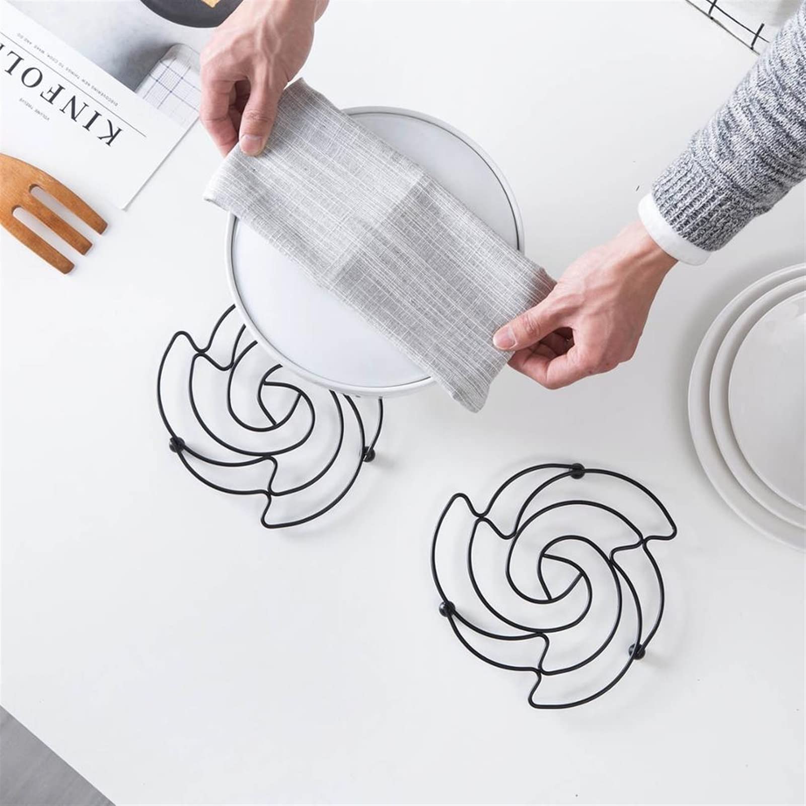 podstawki kreatywna żelazna podkładka Pan Pot Mat Holder Stojak Gorące okrągłe podkładki Naczynia kuchenne Maty Drink Podstawki Narzędzia kuchenne