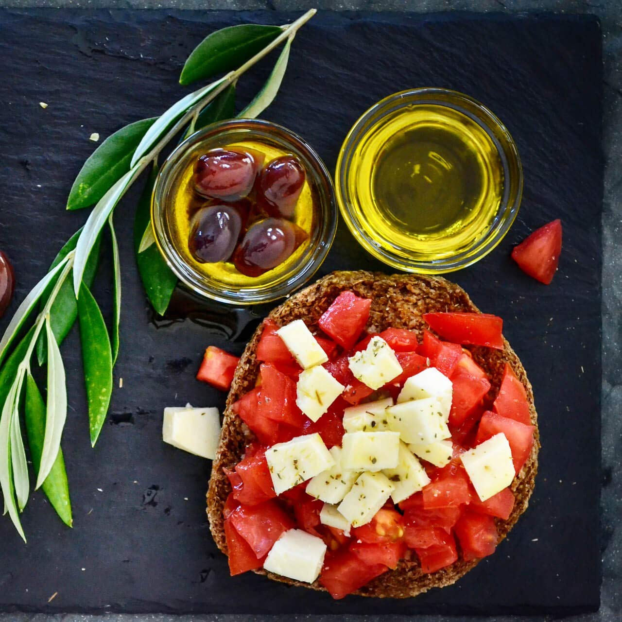 Griechisches Olivenöl nativ extra von Peloponnes, kaltgepresst | 5 Liter Kanister | zum Kochen, Backen, Braten und für Salat | Mycenaean