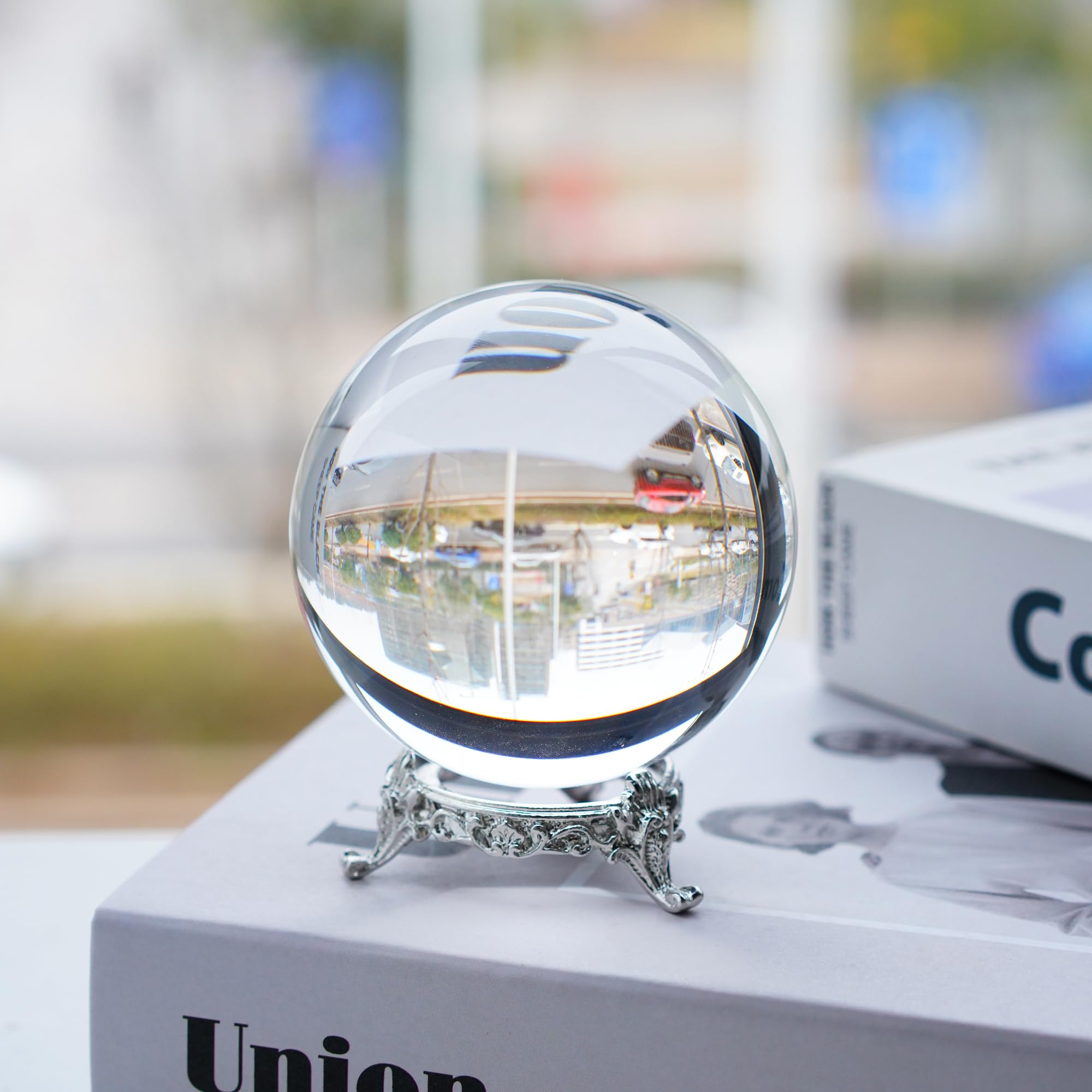 QFkris Bola de Cristal Transparente de 80 mm con Soporte para adivinación de adivinación, Esfera de Cristal para Magia, Bola Decorativa de 3.1 Pulgadas para fotografía de Lentes, Feng Shui