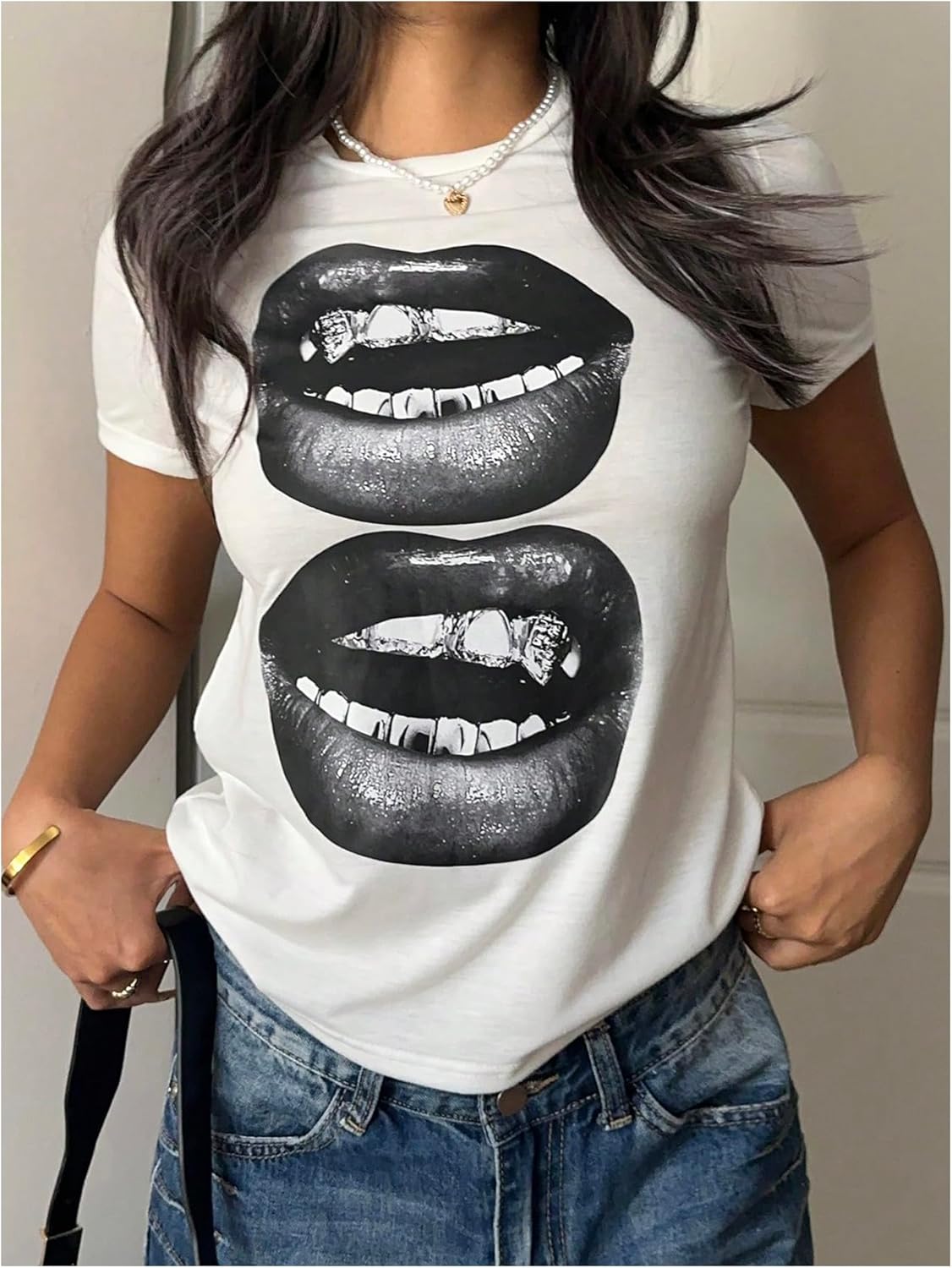 Floerns Women's Graphic Lips Print T Shirts Short Sleeve Streetwear Tee Shirts Top - Image 6