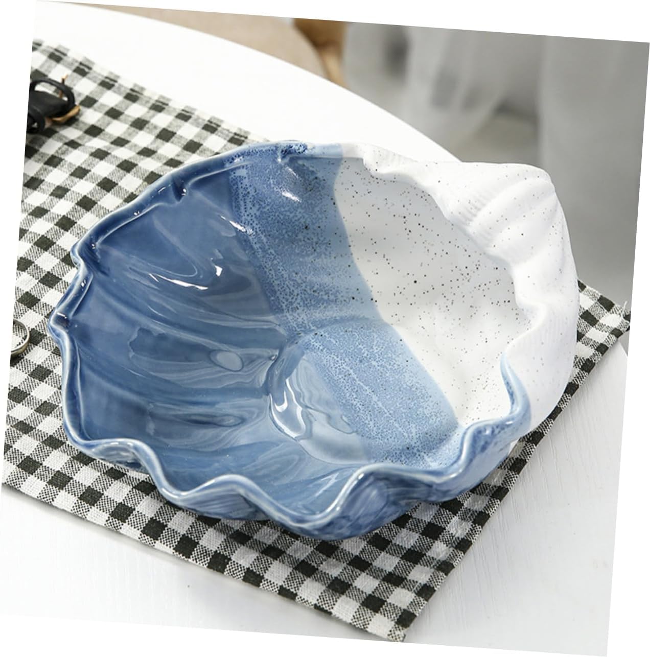 Homoyoyo 1pc Porcelain Seashell Jewelry Tray Dresser Decor Accessories Sorter Tray Lovely Storage Container for Ring Display Desktop Adornment in Ceramic Storage Tray