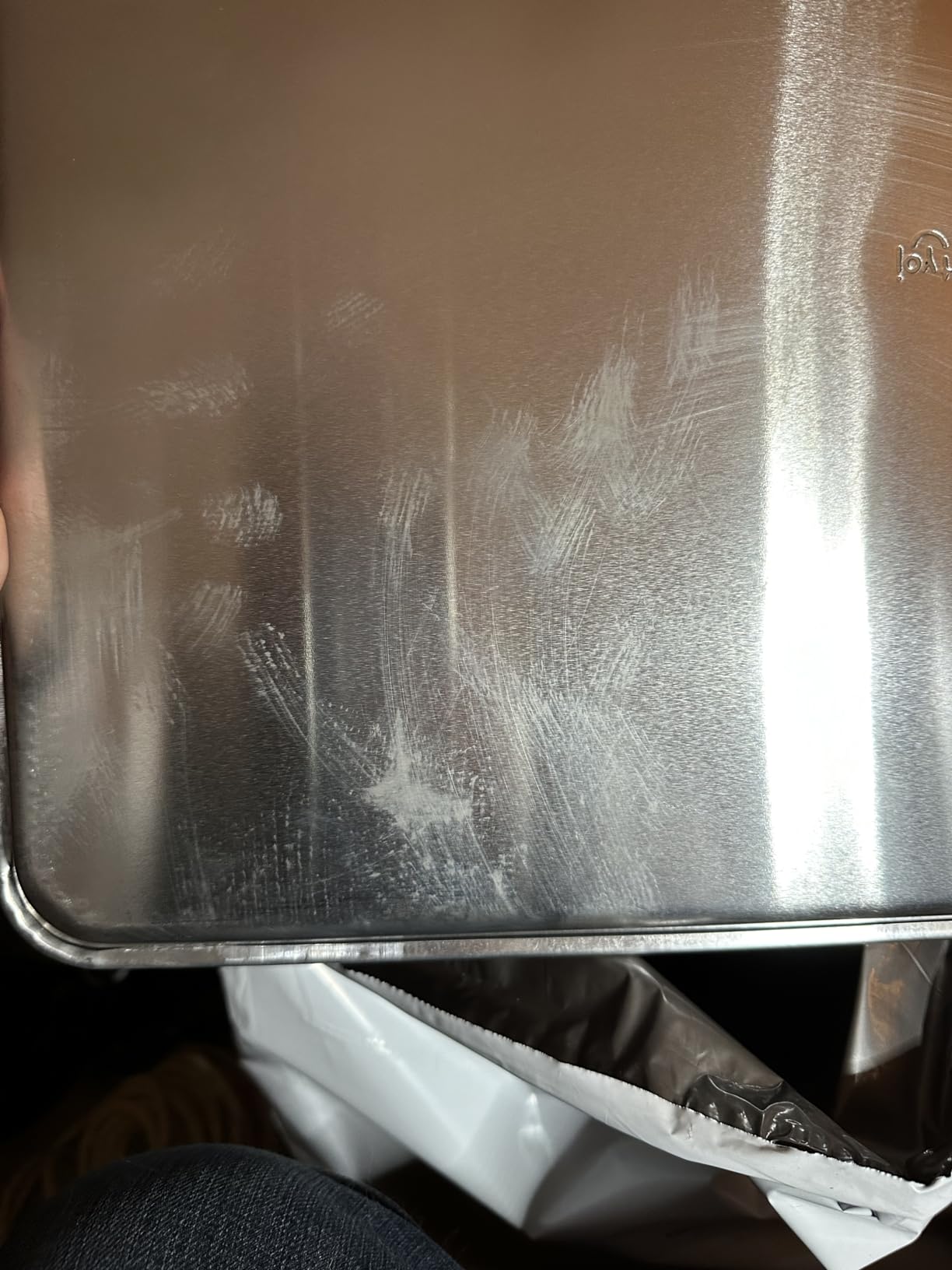 Seems sturdy but it came all sratched