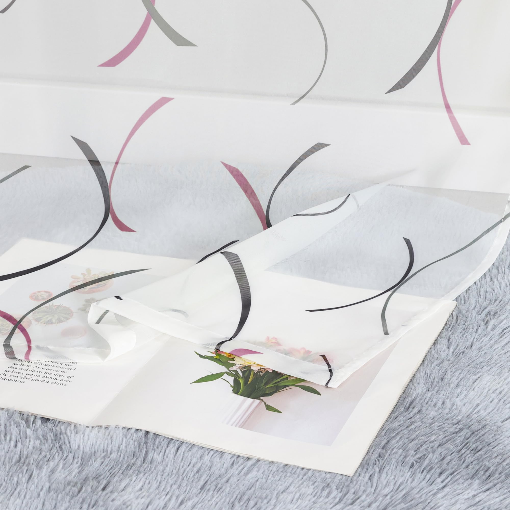 ESLIR Schiebegardinen Voile Flächenvorhänge Set 2er Schiebevorhang mit Klettschiene Wohnzimmer Gardinen mit Klettband Gardinenschals mit buntes Linienmuster Violett BxH 57x145cm 2 Stück