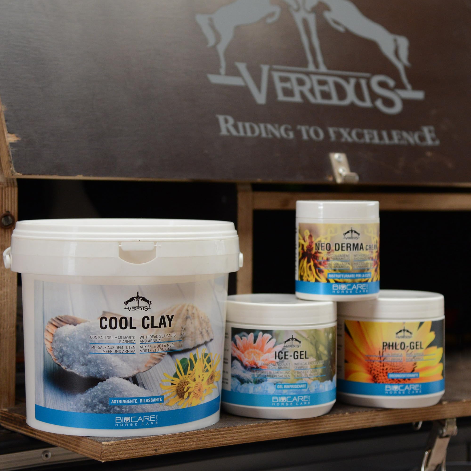 Veredus, Cretata per cavallo Cool Clay, una confezione di cretata con Sali del mar morto e arnica - formato da 2500gr
