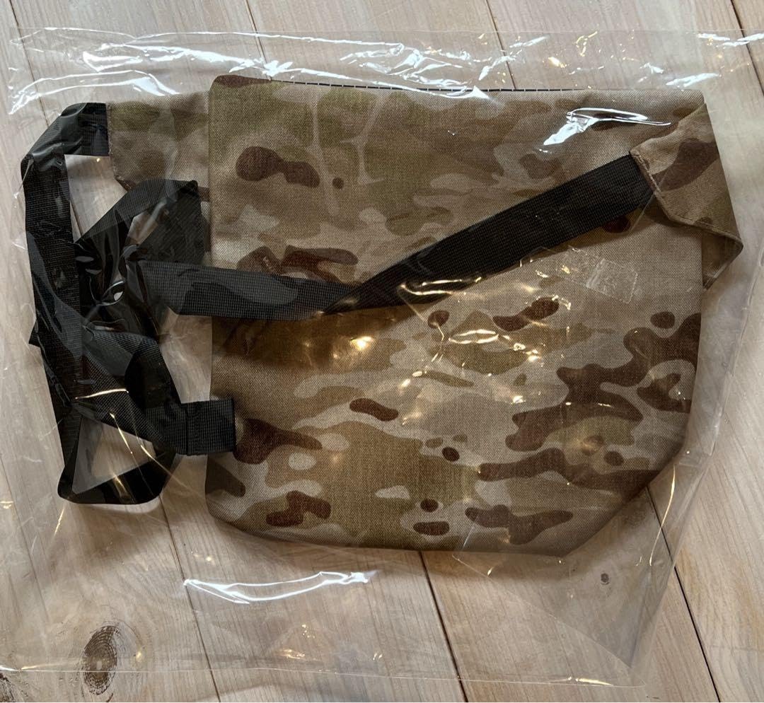 Amazon.co.jp: a bit of 3rd layer pocket waist pouch sacoche 