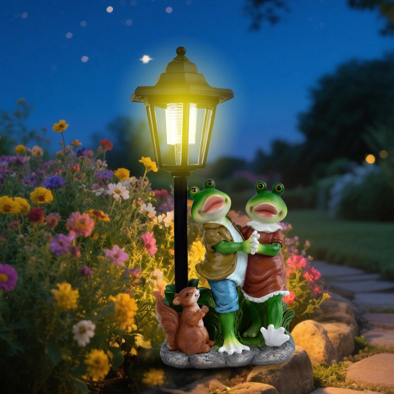 Solar Garden Outdoor Squirrel and Frog Couple Dances in Grass with Lights, Outdoor Terrace Decorations for Patio Yard Lawn Walkway Ornaments Gifts for Mom Grandma Birthday
