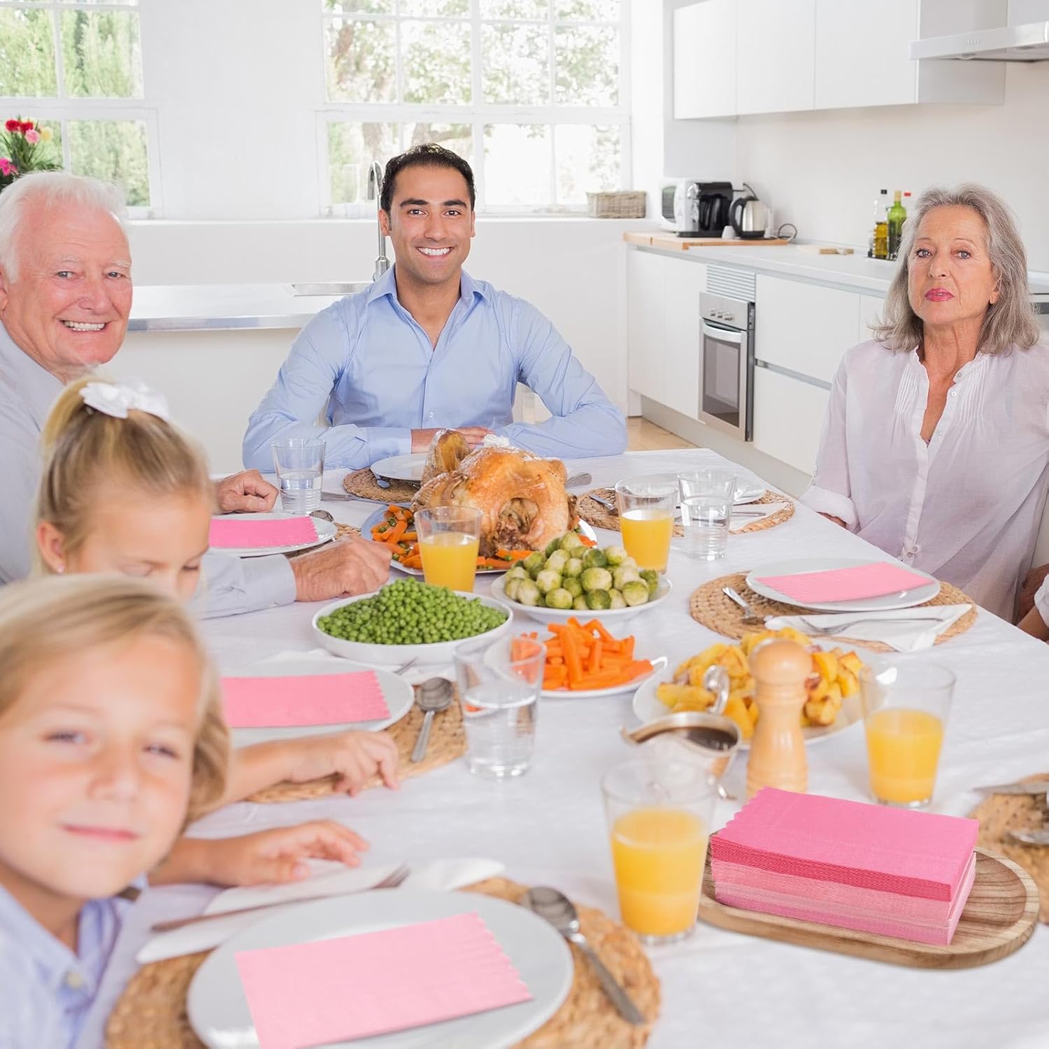 Cholemy 200 Pcs Scalloped Guest Napkin Pastel Colors Cocktail Disposable Hand Towels for Bathroom Guests Towel 2 Ply Paper Napkin for Baby Shower Bathroom Wedding Birthday Bridal(Pink)