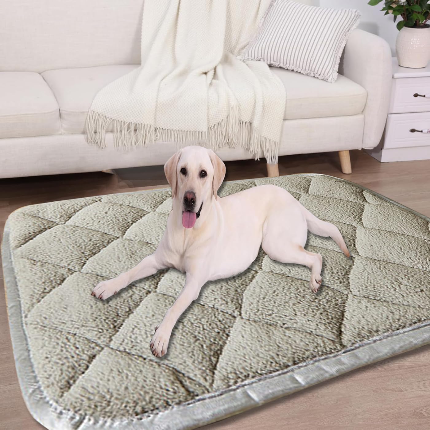 Grand lit antidérapant pour animaux de compagnie, tapis lavable, doux et chaud pour animal domestique, matelas luxueux de cage pour chiens de grande et moyenne taille (gris, 84 x 57 cm)
