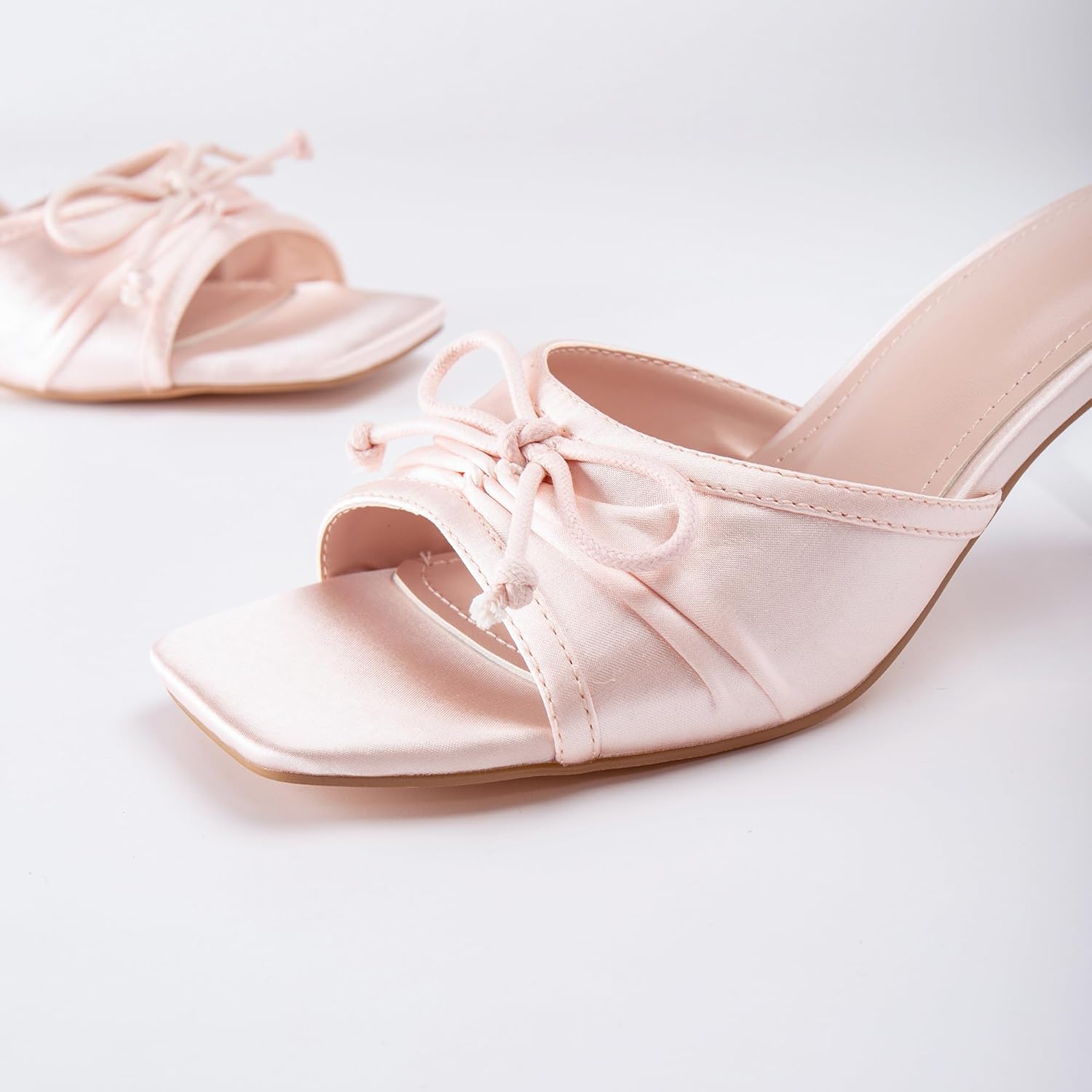 Open Toe Kitten Heels Bow Sandals Slip On Almond Toe Cutout Elegant Mule Sandals for Wedding Party Summer Shoes